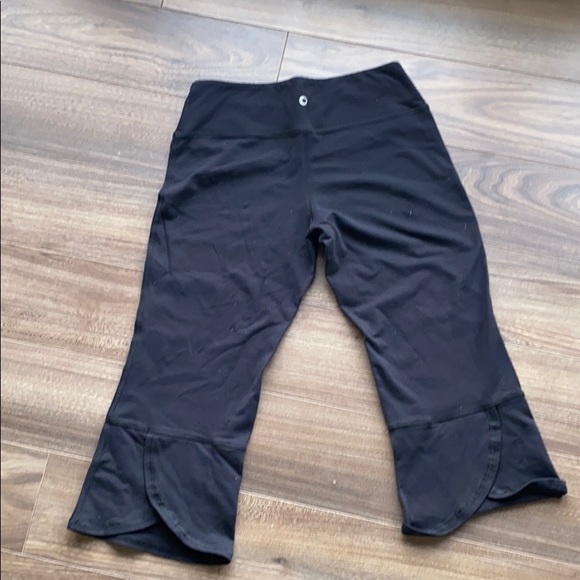 One tooth Capri - Picture 2 of 2